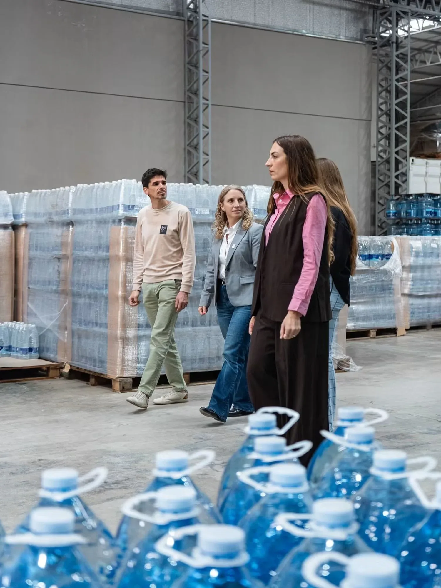 Peralta recorrió una empresa de Río Mayo que logró su primera exportación