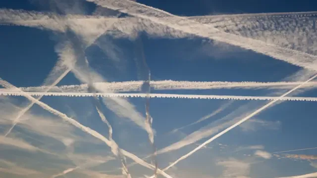 Geoingeniería y clima: qué se sabe sobre la siembra de nubes, HAARP y la modificación solar