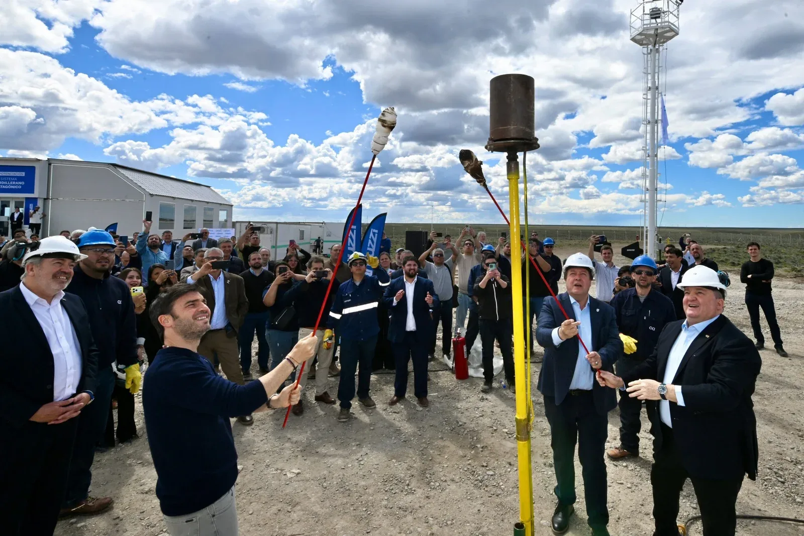 Holdich ya comprime: la Patagonia suma gas para 25 localidades