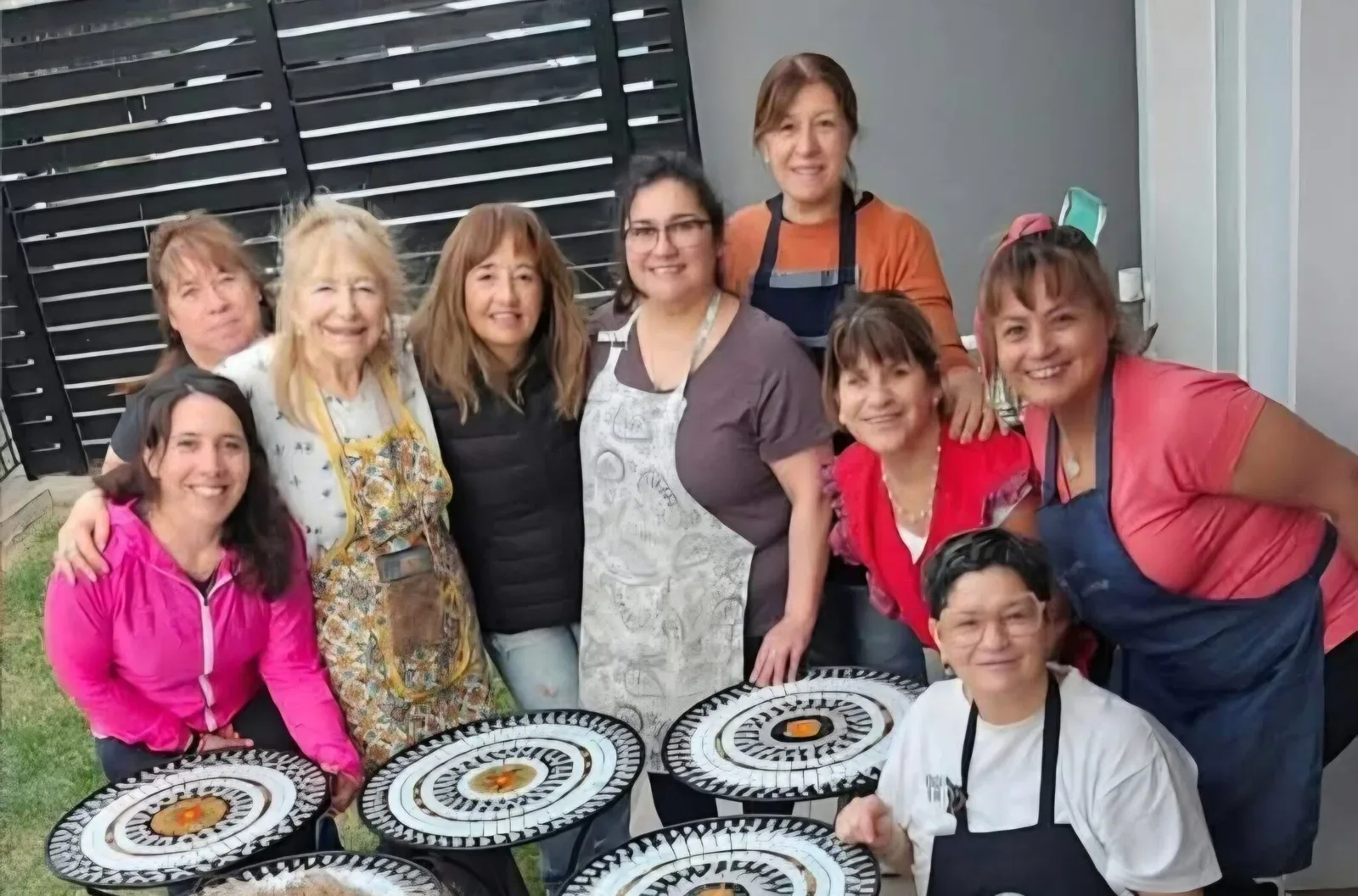 Seminario de mosaico veneciano en Rada Tilly: últimos cupos para crear una mesa