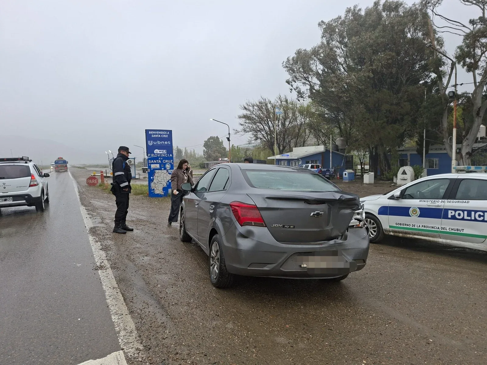 Choque entre un auto y un camión en la Ruta 3 cerca de Ramón Santos