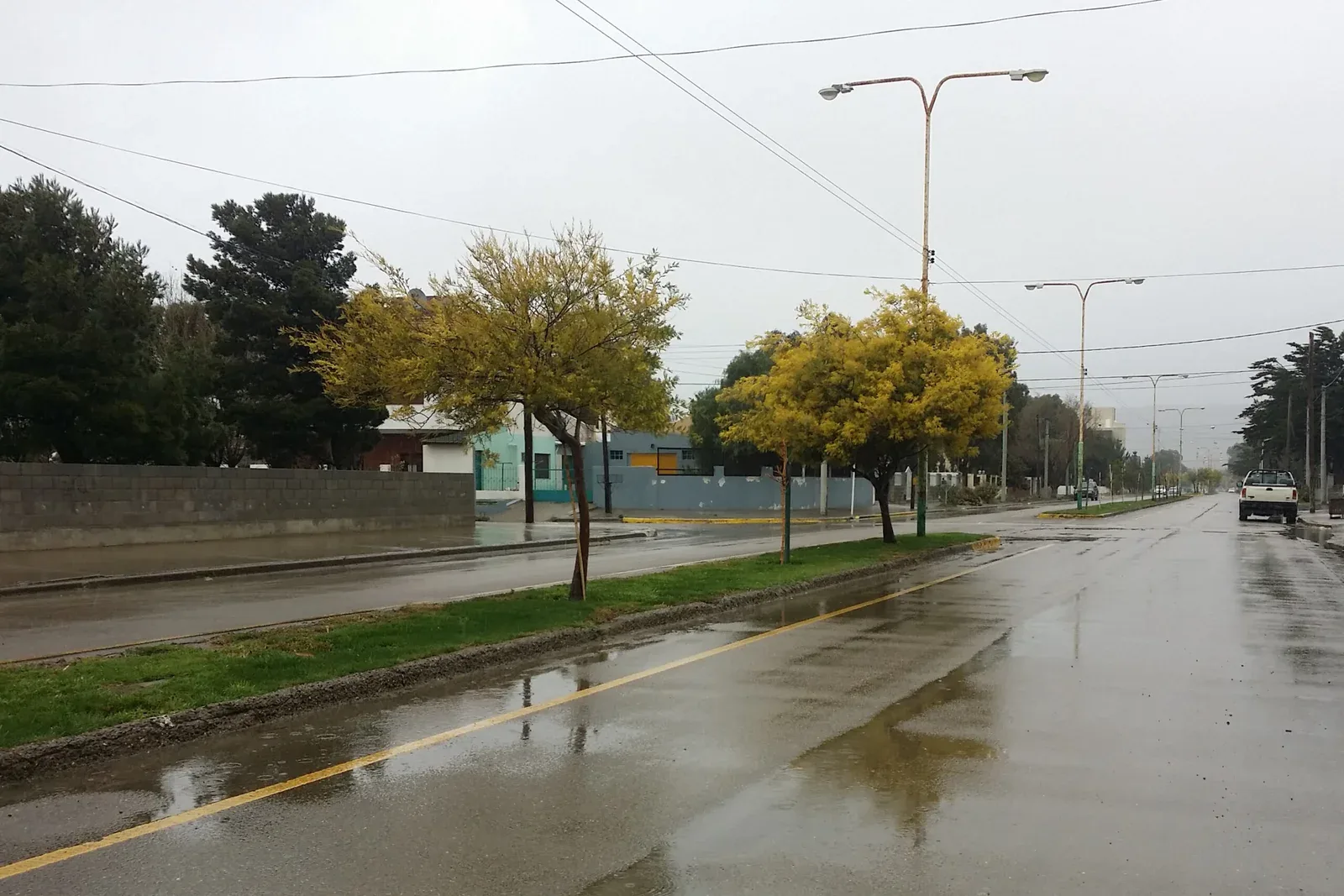 Rada Tilly: lloviznas persisten tras el fin del alerta y la mejora llegaría por la tarde