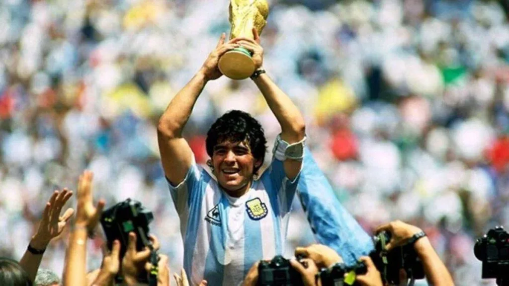 A 66 años del nacimiento de Maradona, su legado sigue intacto