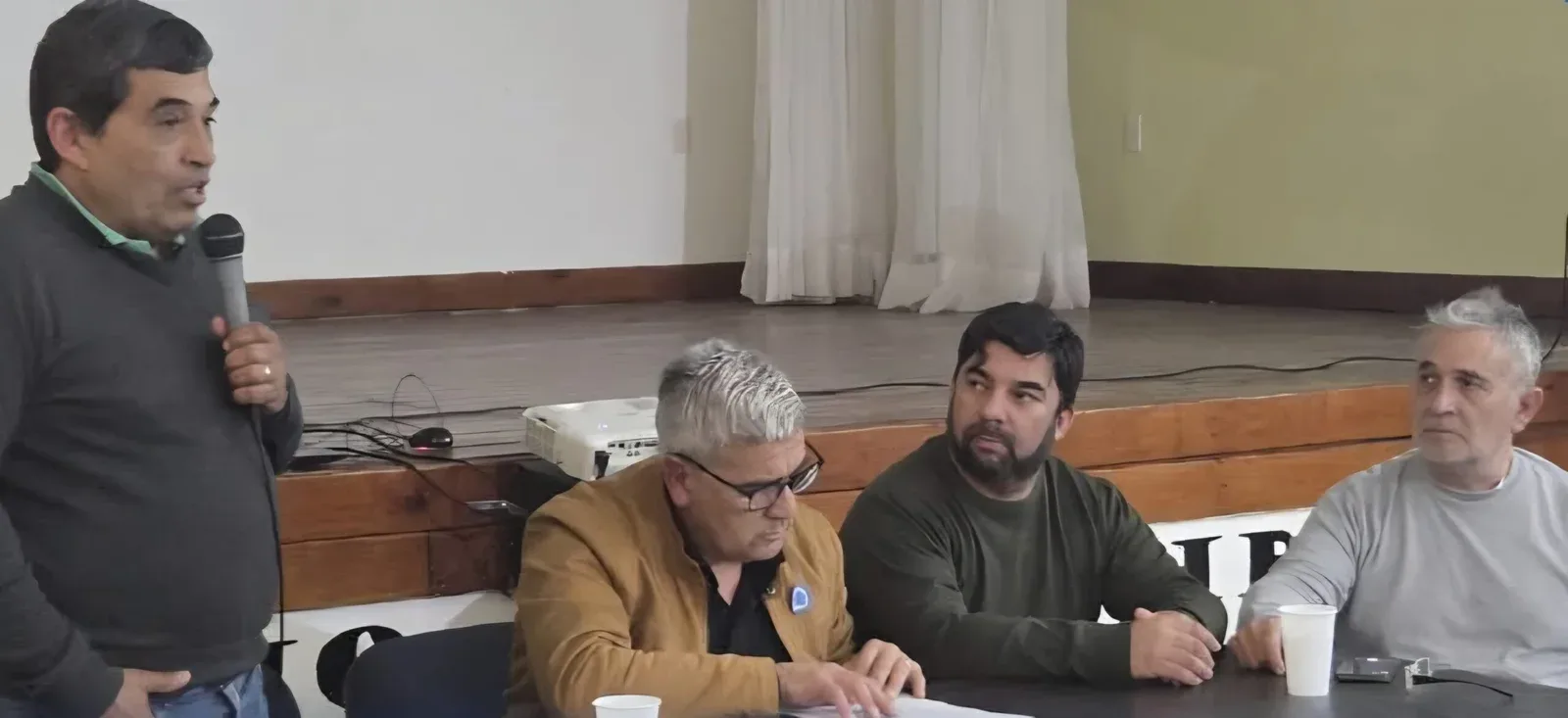 COOAGUA compartió su experiencia hídrica en la asamblea del Comité de Cuenca del Senguer