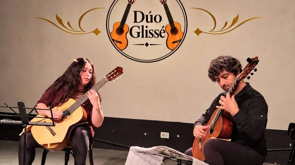 El Dúo Glissé recorre del Renacimiento a Piazzolla en Patio Ilustrado