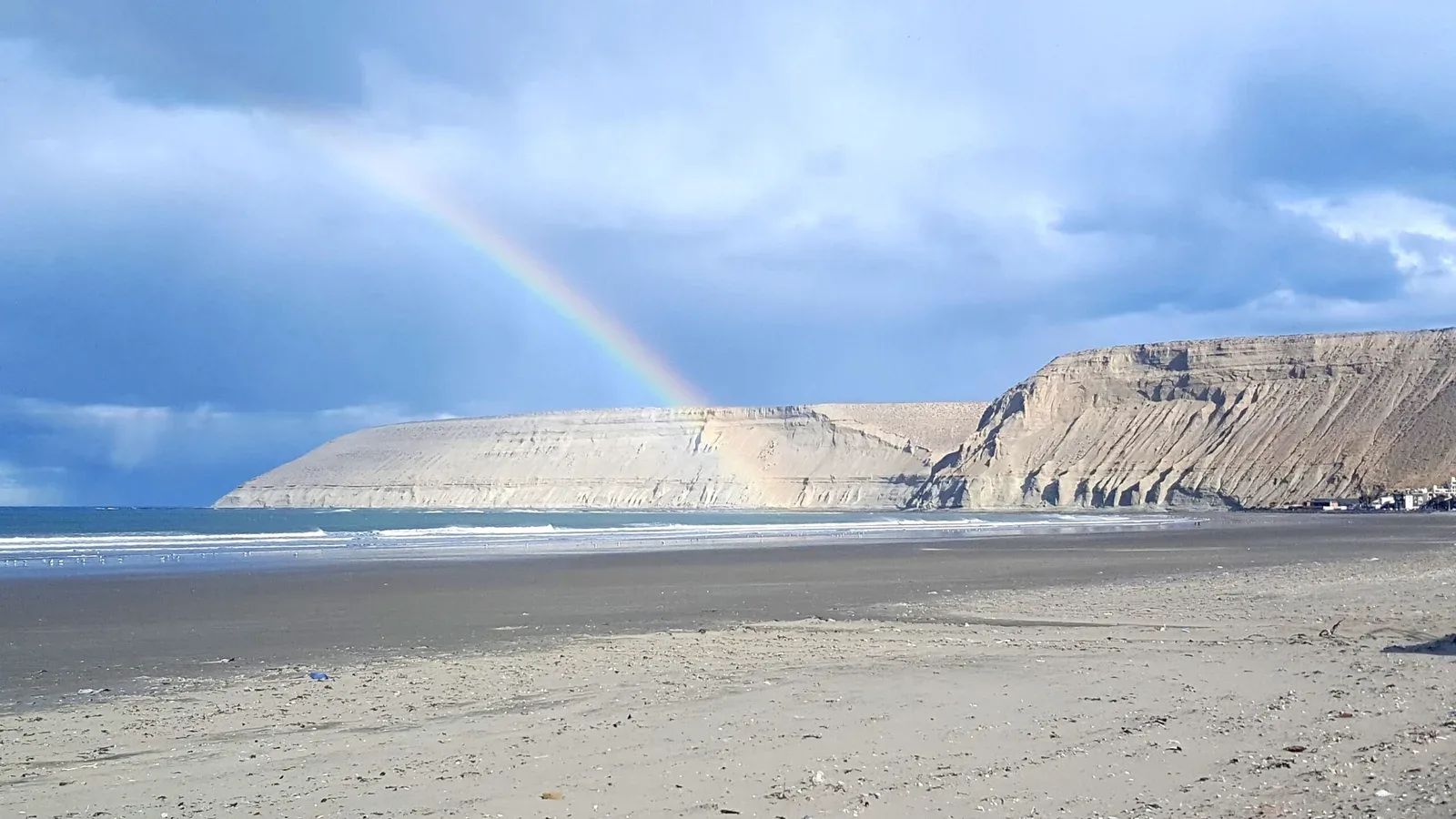 Lunes con cielo cambiante y posible lluvia vespertina en la zona