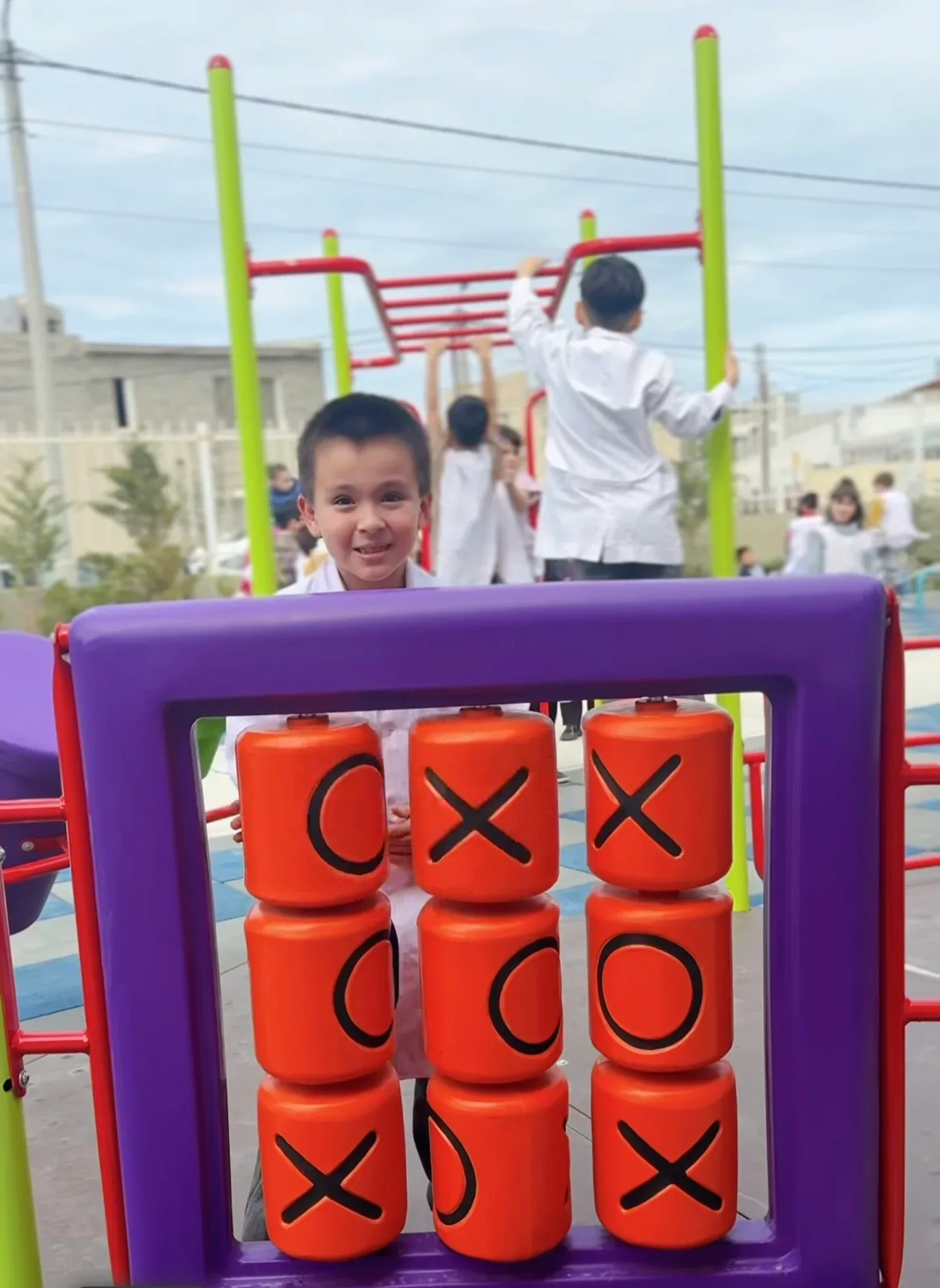 Rada Tilly estrenó el patio de juegos renovado de la Escuela Provincial Nº 217