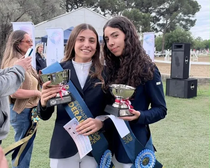 Amazonas de Rada Tilly brillaron en el Campeonato Federal de Salto en Córdoba